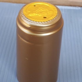 Kapszula  boros üvegre 65 darab/csomag tépőzáras 31x60mm arany